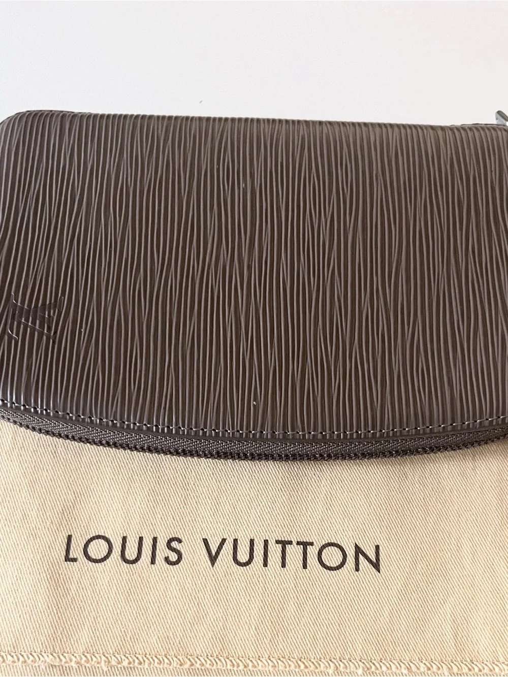 Louis Vuitton Brown Epi Leather Zip Around Wallet